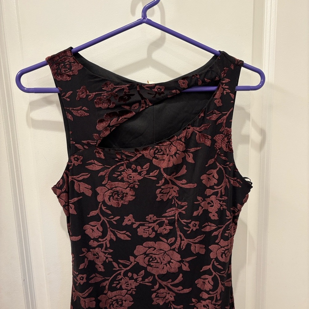 NWT Thirty Thirty Elegant cutout sleeveless Floral Maxi Dress - S